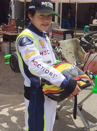 mysole®ファミリーにレーシングカートのドライバーである平井勇太様が加わりました。